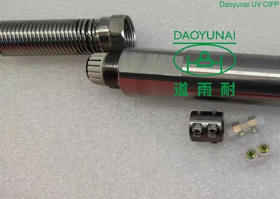 بررسی تخلیه لوله خزنده دوربین مدار بسته بی سیم دوشاخه دم دوربین برای نقص لوله های فاضلاب